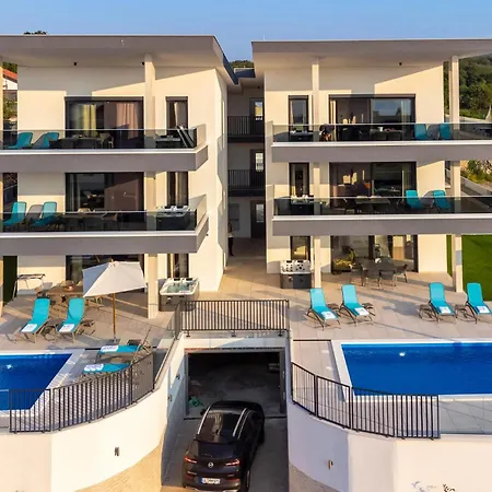 Pet Friendly In With Jacuzzi * Malinska